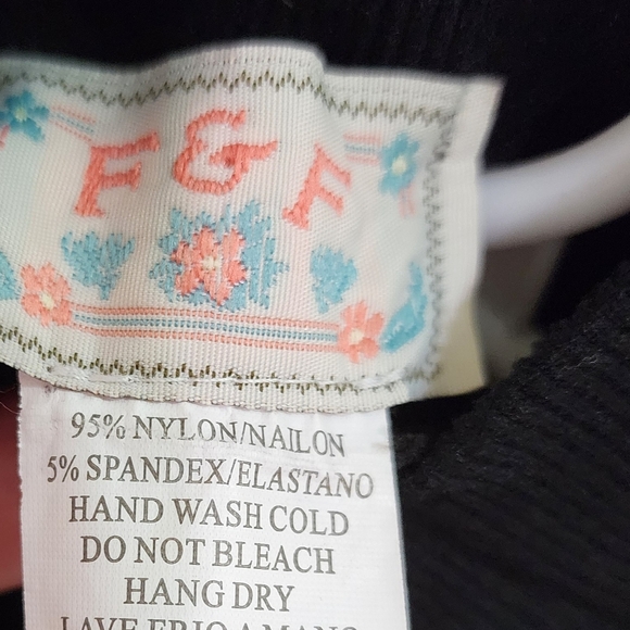 Womens summer turtleneck - Picture 2 of 2